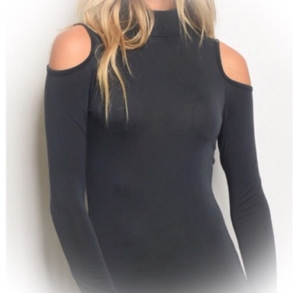 💕Super cute grey cold shoulder long sleeve dress - Picture 4 of 7